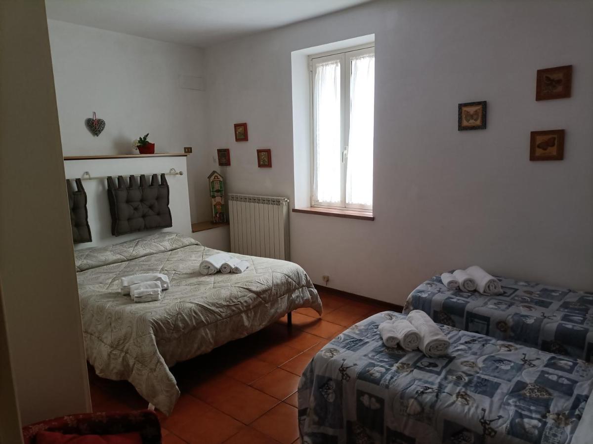 Santa Chiara Apartment *